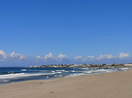 Urlaub im Ferienhaus mit Pool in Cefalu, Sizilien - Strand von Cefalu